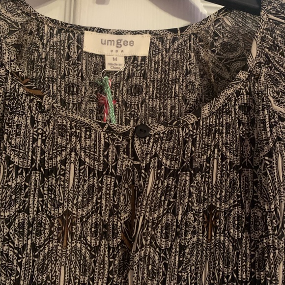 Umgee NWT boho pleated top sz M - Picture 7 of 7